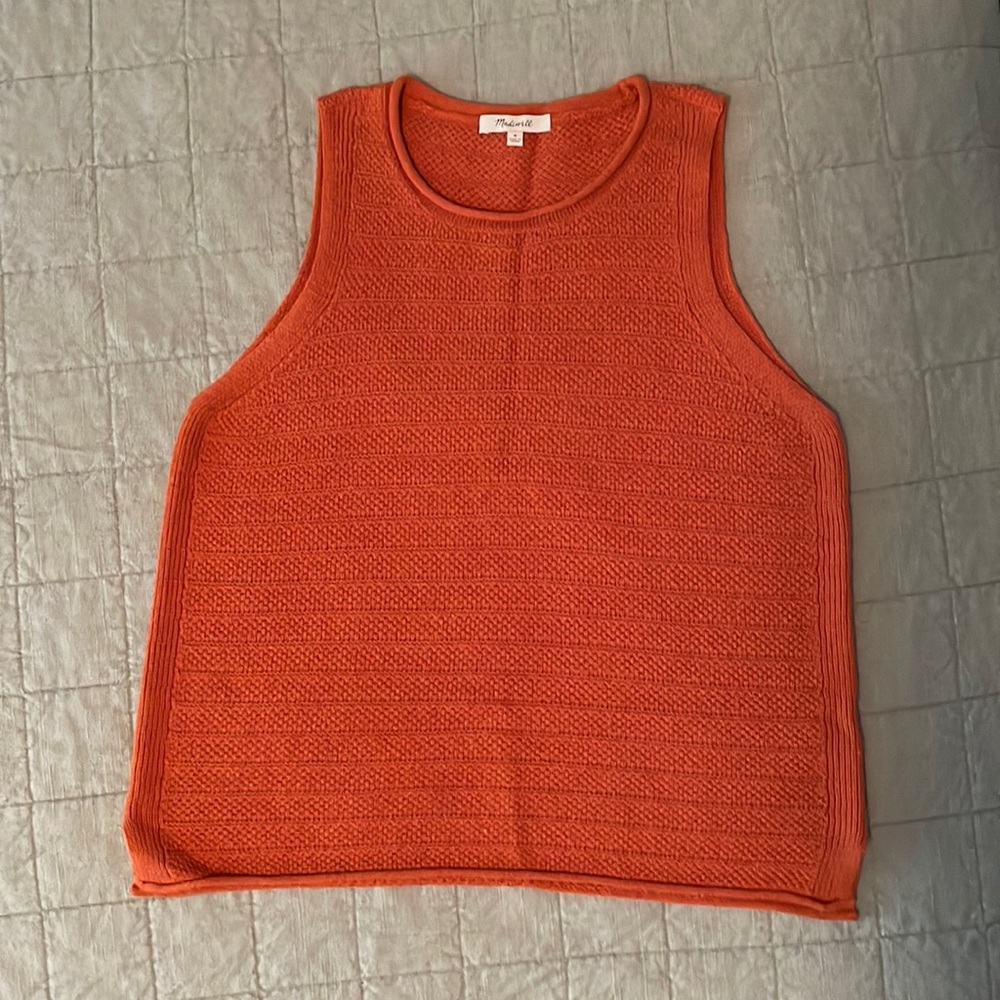 Madewell sleeveless knit top. Size M. Gently worn. No flaws. 91% cotton.